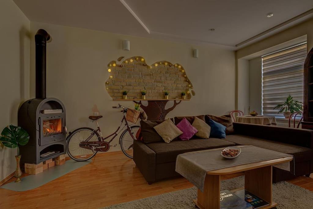 Private Entrance-2 Rooms-Old Town- Free Parking Vilnius Luaran gambar